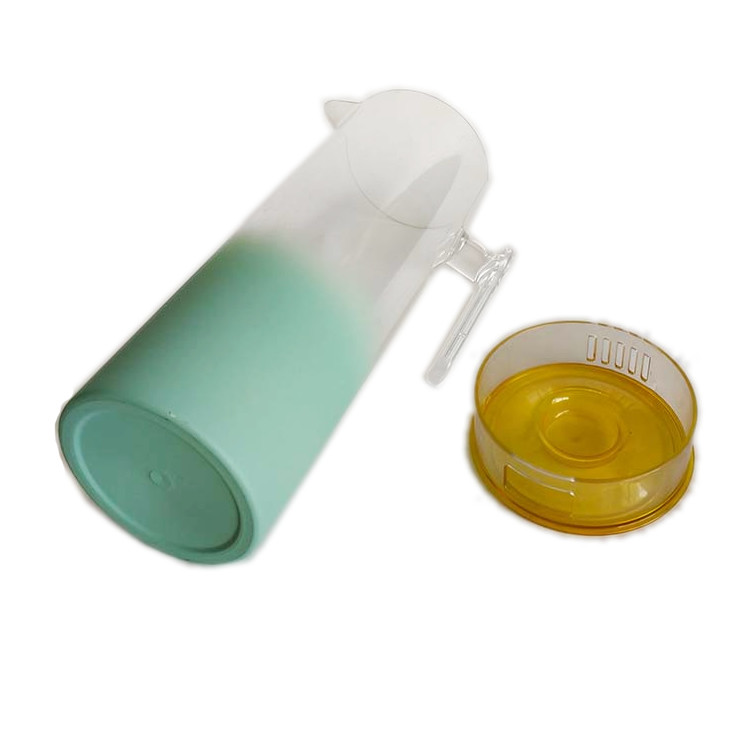 Sugar & Cloth Ombre Plastic Beer Pitcher Jug Food Grade PP PS