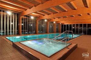 China Stainless Steel Swimming Pool using Powerflex factory