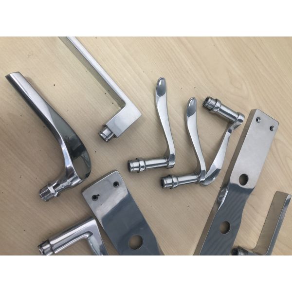 Industrial Buffing Machine： Metal Surface Grinding CNC Polishing Machine For