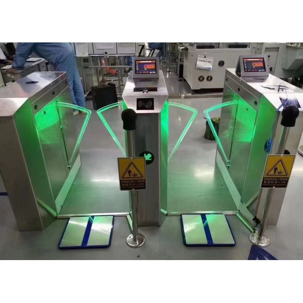 China 8 Inch LCD Screen ESD Turnstile Gate System With Foot Pedal and Wristband factory