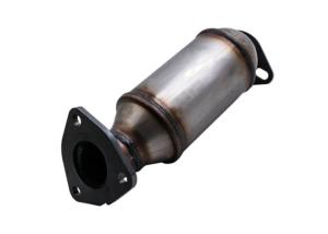 China Left Front 2008 Buick Enclave 3.6L 6 Base Catalytic Converter 16547 factory
