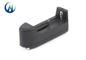 China 3.7V Daul EU Wall Battery Charger For Rechargeable Batteries 104*43*34mm factory