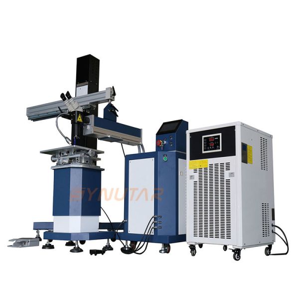 China 200W / 300W CNC Mold Laser Welding Machine For Repairing Bigger Mold factory
