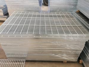 China Stainless Lightweight Stair Treads Steel Grating Heat Dissipation factory