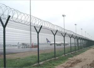 China green power coated Dia 500mm BTO-22 Razor Barbed Wire Airport Security Fence 1.8*30m for airport factory