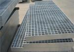 Lightweight Carbon Steel Walkway Grating Black / White Great Load Bearing