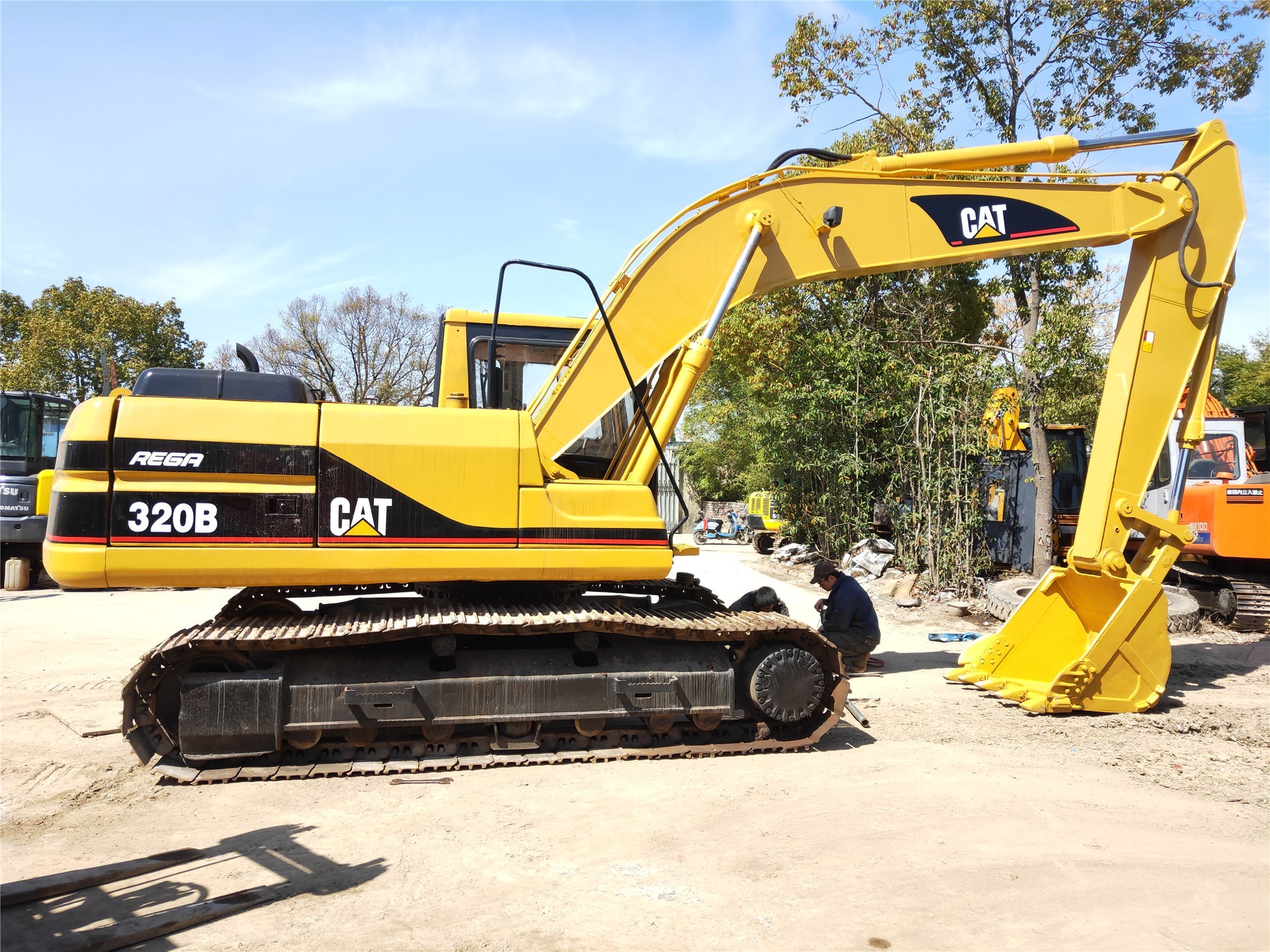 Used Excavator Original Caterpillar 320BL Secondhand 20ton Crawler Digger