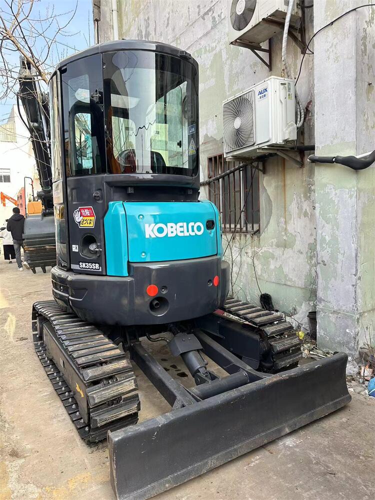 YANMAR Engine Used KOBELCO35 Crawler Excavator Original Hydraulic Cylinder Second Hand