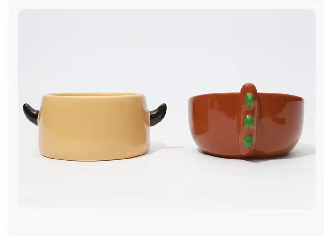 Creative Durable Pet Ceramic Bowls , Ceramic Dog Feeders Eco Friendly ODM