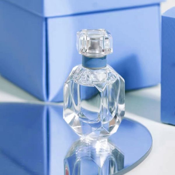 China Customized Transparent Glass Material Perfume Bottle Free Design Provides Samples factory