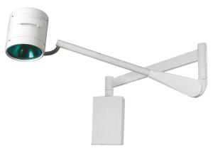 China Wall Mounted Medical Exam Light With Halogen Bulb Cold Light Source For Clinics factory