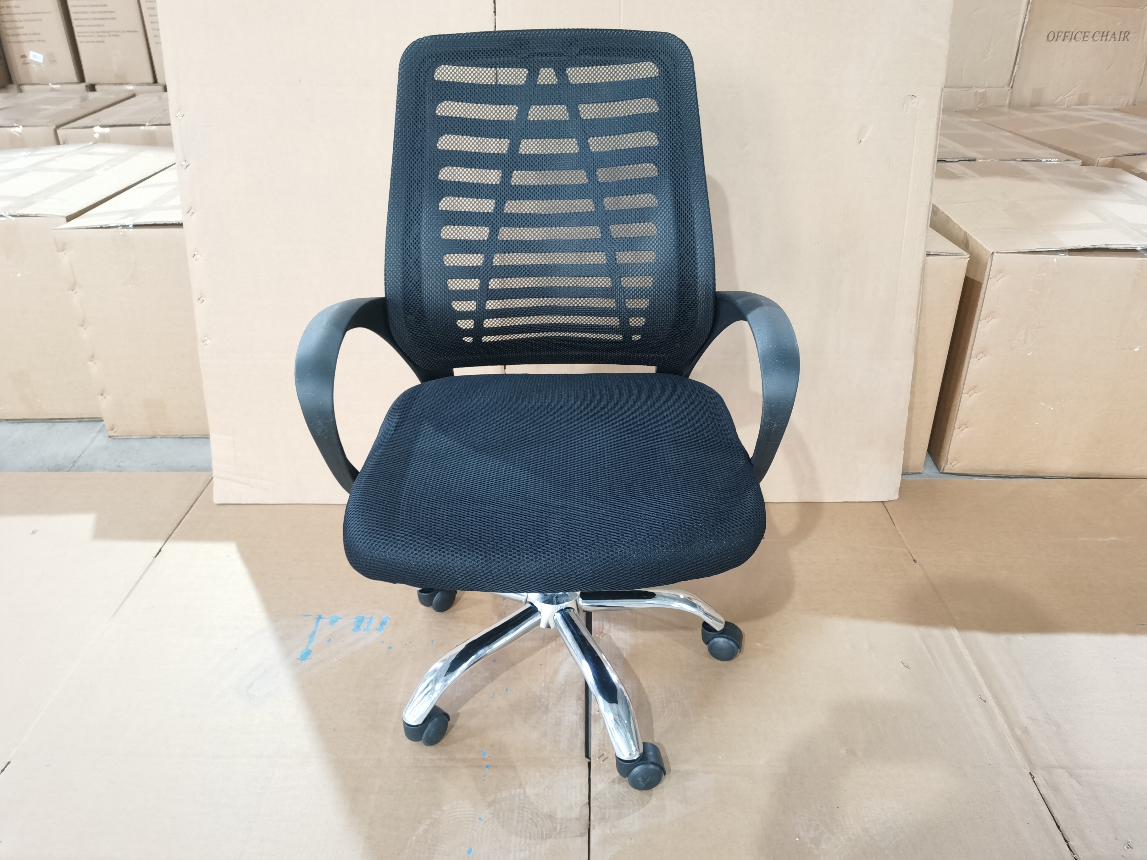 Special Design Modern Ergonomic Mesh Swivel Executive Office Chair with Nylon Castor