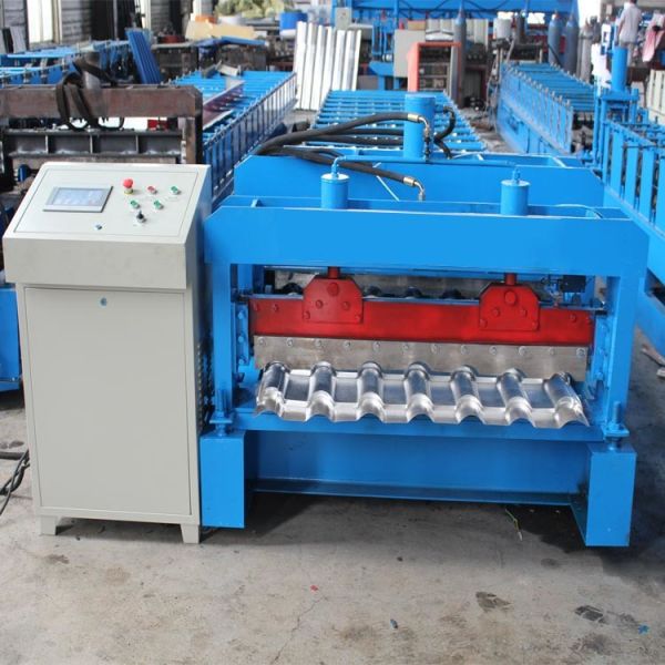 China Aluminum Plc Control 0.8mm Roof Roll Forming Machine factory