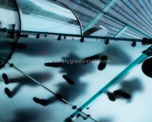 China Personalized Diamond Acid Etching Glass At Home , Rain Patterned Glass Decoration factory