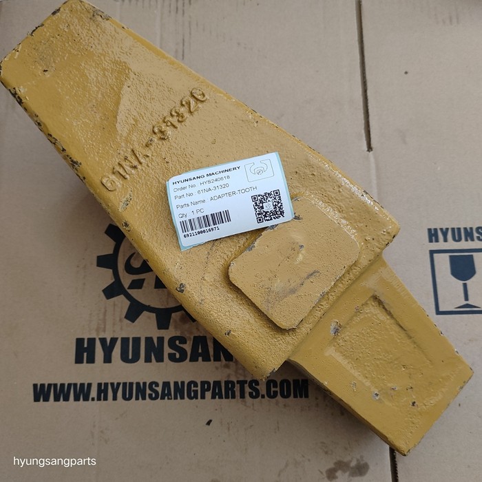 Excavator Bucket Parts Adapter-Tooth 61NA-31320 61Q9-30600 For R360LC7 R300LC9S