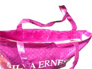 China Charming 75g Square Veins Shining Coated Non Woven Carrier Bags With Zipper Closure factory