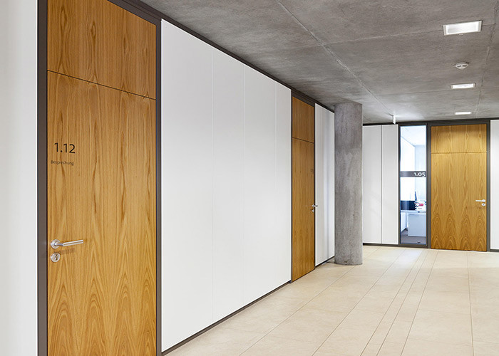 Fashionable Design Solid Partition Wall Fast Installation Office Glazed Wall With Door Lock