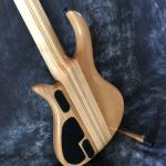 2017 hot 6 string bass guitar.OEM retail new 6 strings electric bass guitar EMS