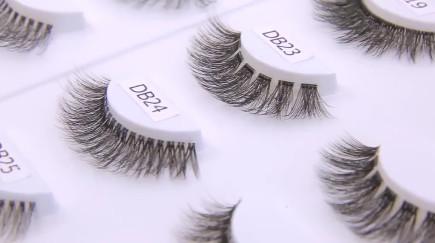 China 3D Wispy Natural False Eyelashes 0.10mm Thickness Colorful Silk factory