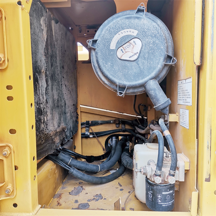 2019 Komatsu PC200 Crawler Excavator with EPA Certificate and 0.8 m3 Bucket Capacity