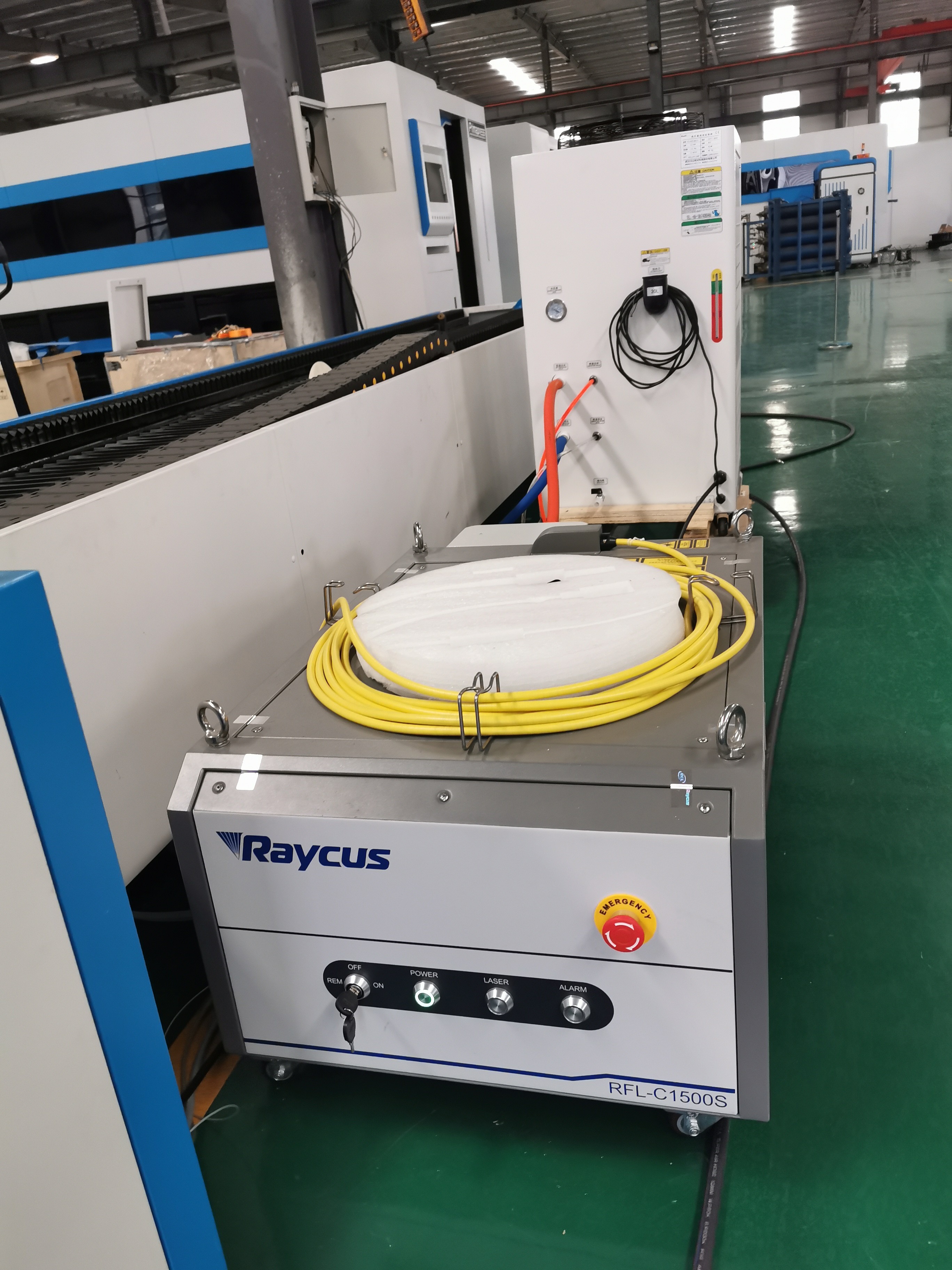IPG Fiber Laser CNC Cutting Machine 1000W For 10mm Mild Steel