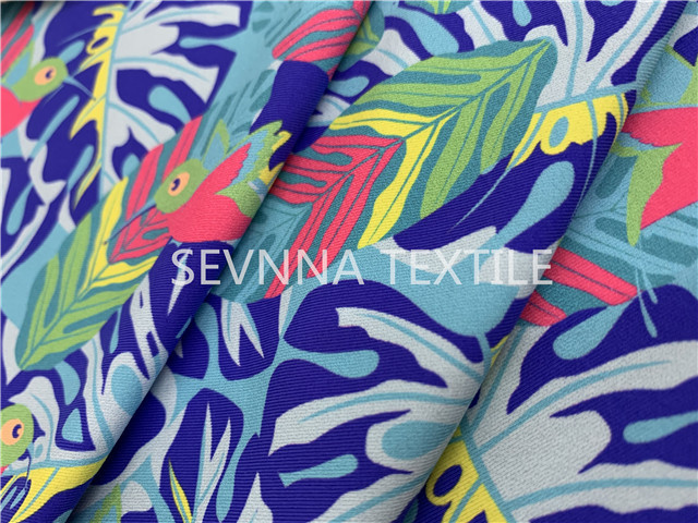 Anti UV Activewear Knit Fabric Poly Yarn Excellent Sweat Absorbency