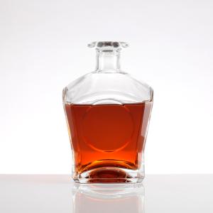 China Transparent Round Empty Flint Glass Vodka Bottle 200Ml 375Ml 500Ml 750Ml 1000Ml for VODKA factory