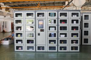China Multiple Payments Airtime Vending Machine Different Products Combo Vending Machines factory
