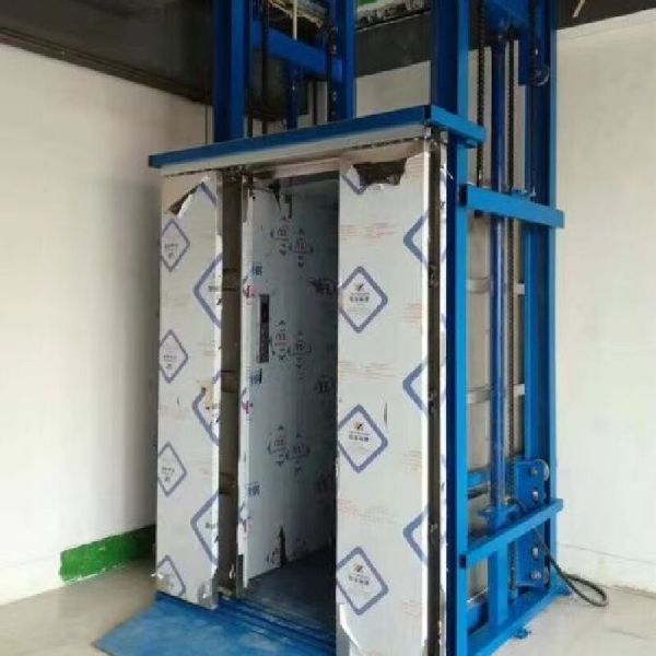 China 3-Phase Professional Hydraulic Cargo Lift with PLC Control factory