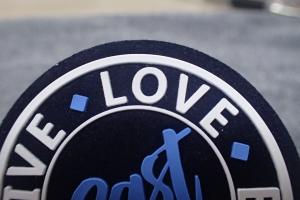 China Screen Printing Clothing Microfiber Rubber Logo Patches factory
