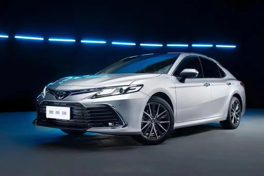 2024 Toyota Camry Gasoline Car Front Disc Rear Disc Brake System 6.0L General Oil Consumption NEDC Cars Petrol Version