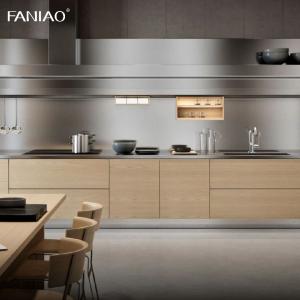 China New Smart Kitchen Stainless Cabinet Wood Grain High Gloss Kitchen Cabinets Design For Villa factory