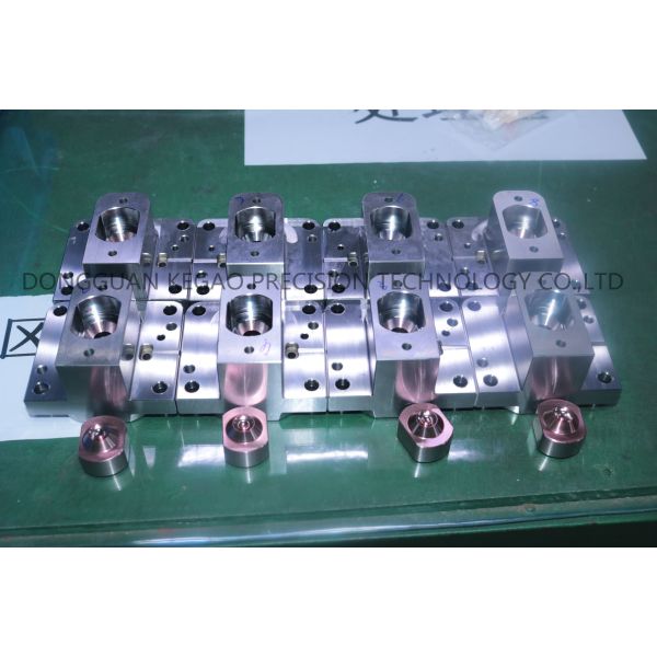 Vdi21-24 Metal Insert Molding , Divear Surface Polishing Cavity Molding Process