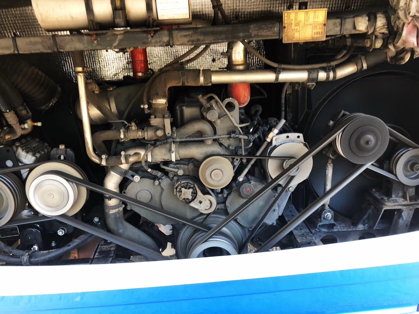 Second Hand Commuter Used Yutong Buses 49 Seats Rhd Lhd Diesel Engine Transportation