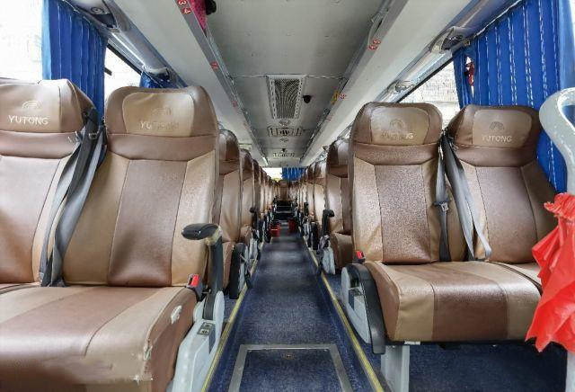 First Class Right Hand Drive Yutong Bus ZK6122H 51 Seater Rear Engine Coach Luxury