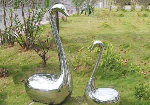 China Handmade Swan Stainless Steel Animal Garden Ornaments With Surface Polished factory