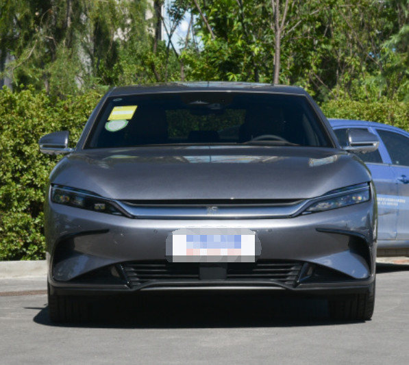 BYD HAN 2022 EV chuangshi 715KM FWD zunrong version 4 door 5 seats Sedan