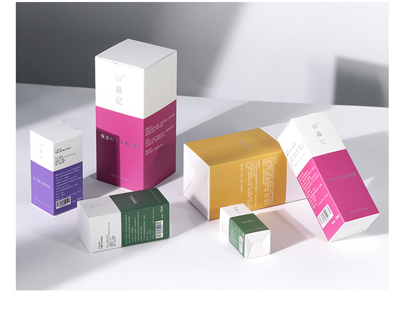 Custom Gloss Set Lip Gloss Lipstick Lash Eyelash Packaging with Sustainable Cardboard