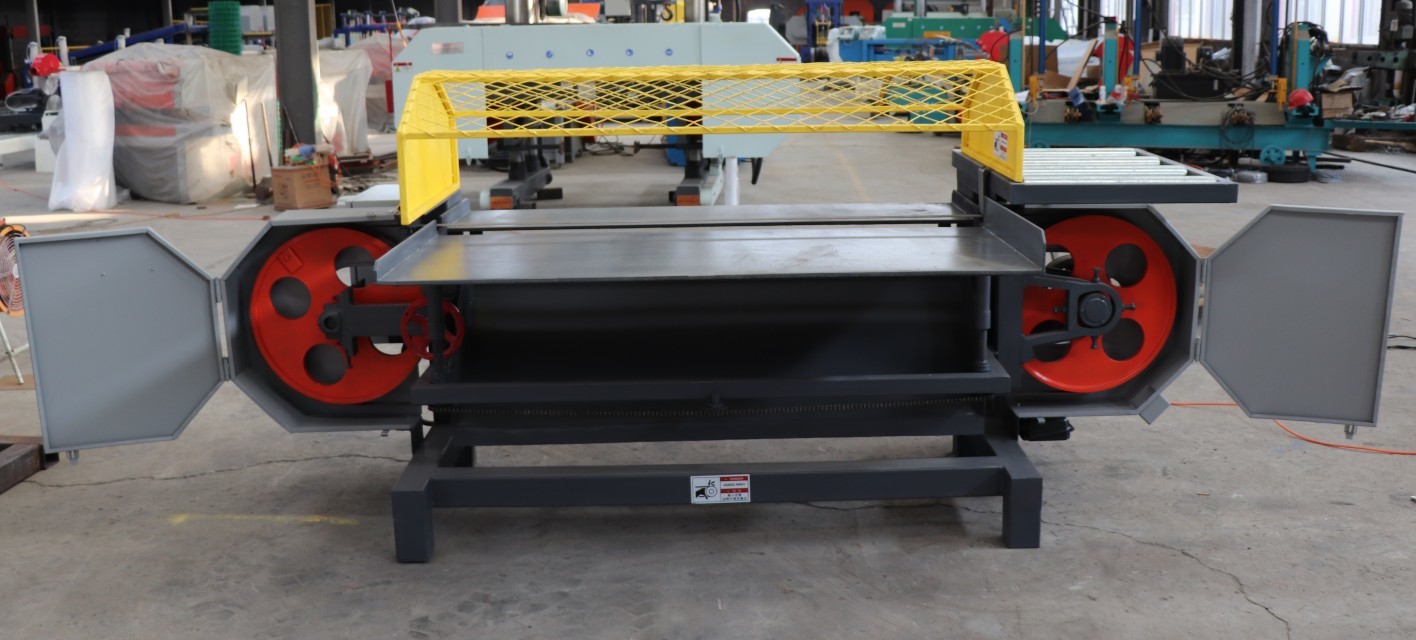Horizontal Bandsaw Wood Pallet Dismantler 1750mm Table Width,Wood Pallet Dismantling Machine