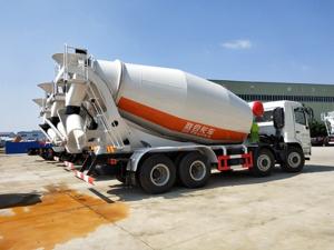 China 8*6 Big Cement Truck Speed Forward 2 Reverse SINOTRUK HOWO Concrete Mixer Truck For Construction factory
