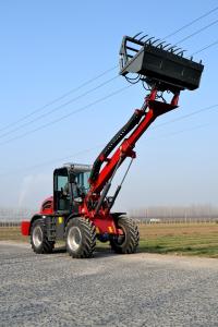 China 3000kgs CE Certificated Telescopic Loader factory