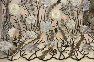 China Scalloped Embroidered Mesh Lace Fabric , Wedding Lace Material With Paillettes factory