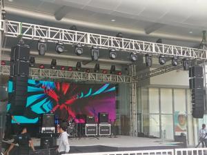 China Eachinled Led Outdoor Display Board Hire P3.91 High Refresh 3840HZ 500mmx1000mm factory