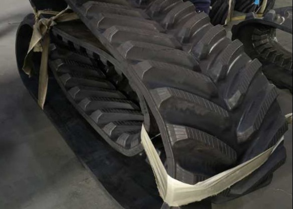 TF762X152.4X66AM Tractor Rubber Track For Challenger MT800