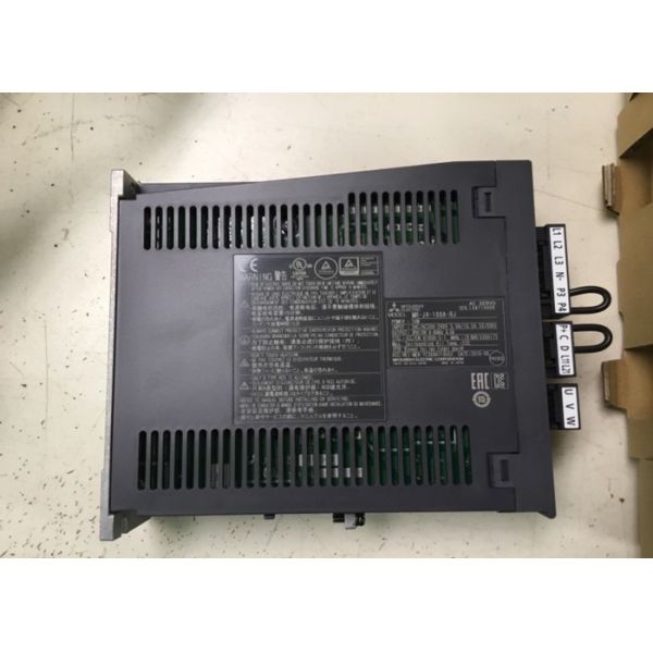 China Mitsubishi 1KW AC SERVO AMPLIFIER MR-J4-100A-RJ 200V Servo Drive NEW in stock factory
