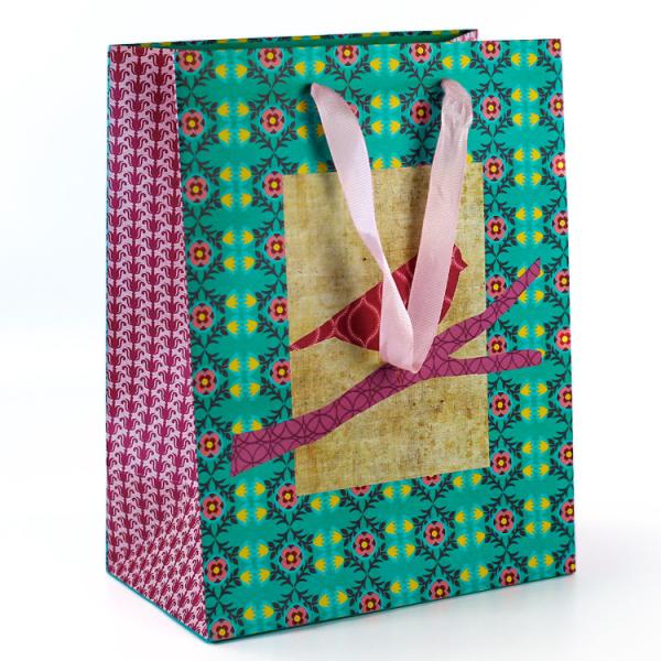 China Supplier Custom Logo Color Print With Rope Handle Custom Logo Paper