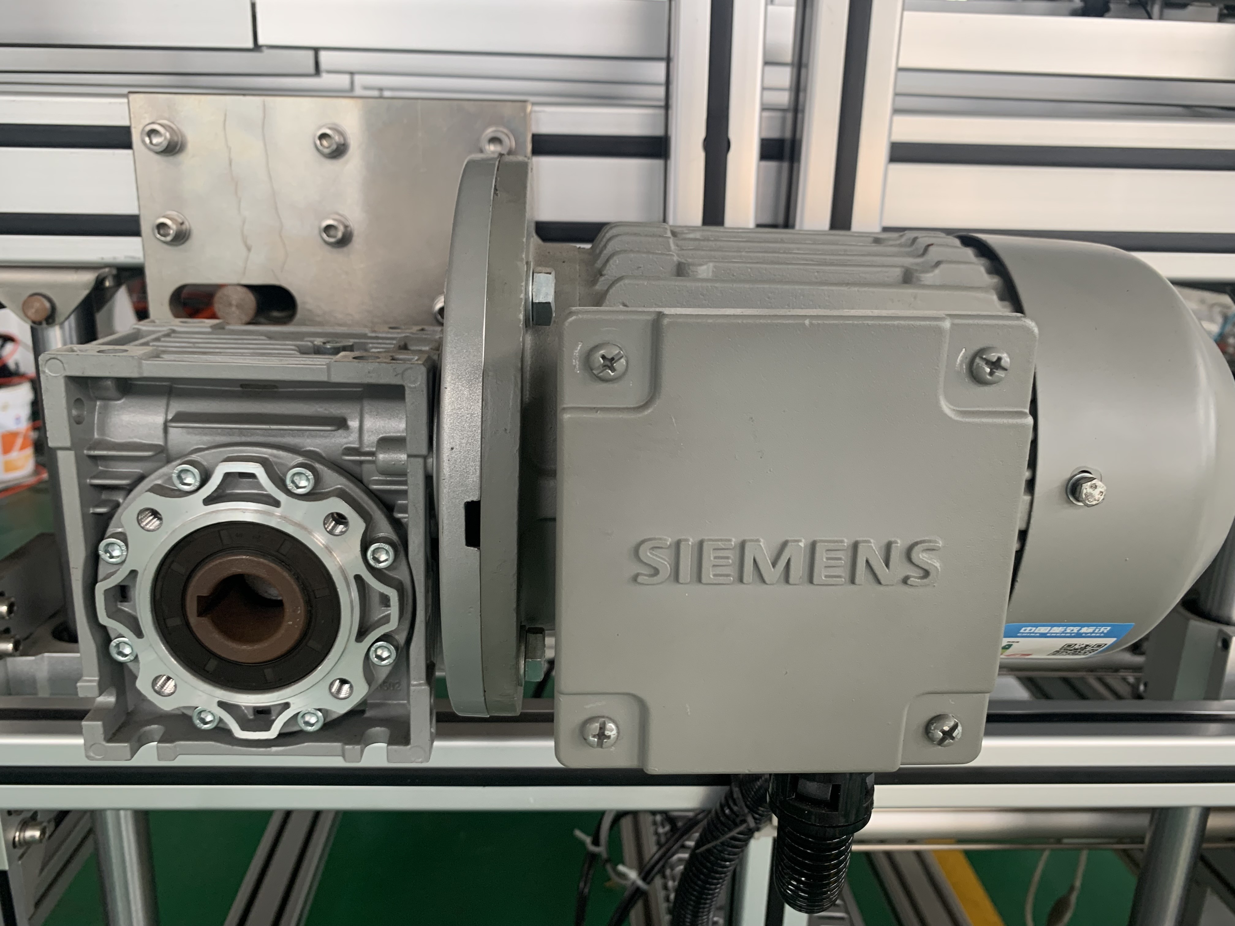 Steel 4 Cavities Aluminum Foil Container Mould High Productivity