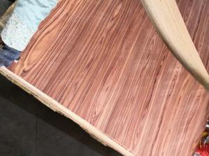 China 0.5mm Crown Cut Santos Veneered Plywood for Cabinet/Furniture Usage factory