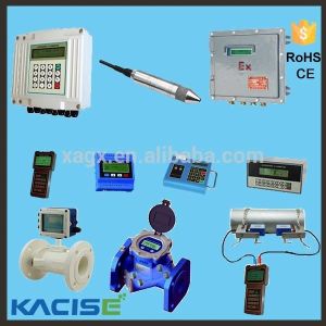 Submersible ultrasonic liquid level gauge with 4 - 20mA output