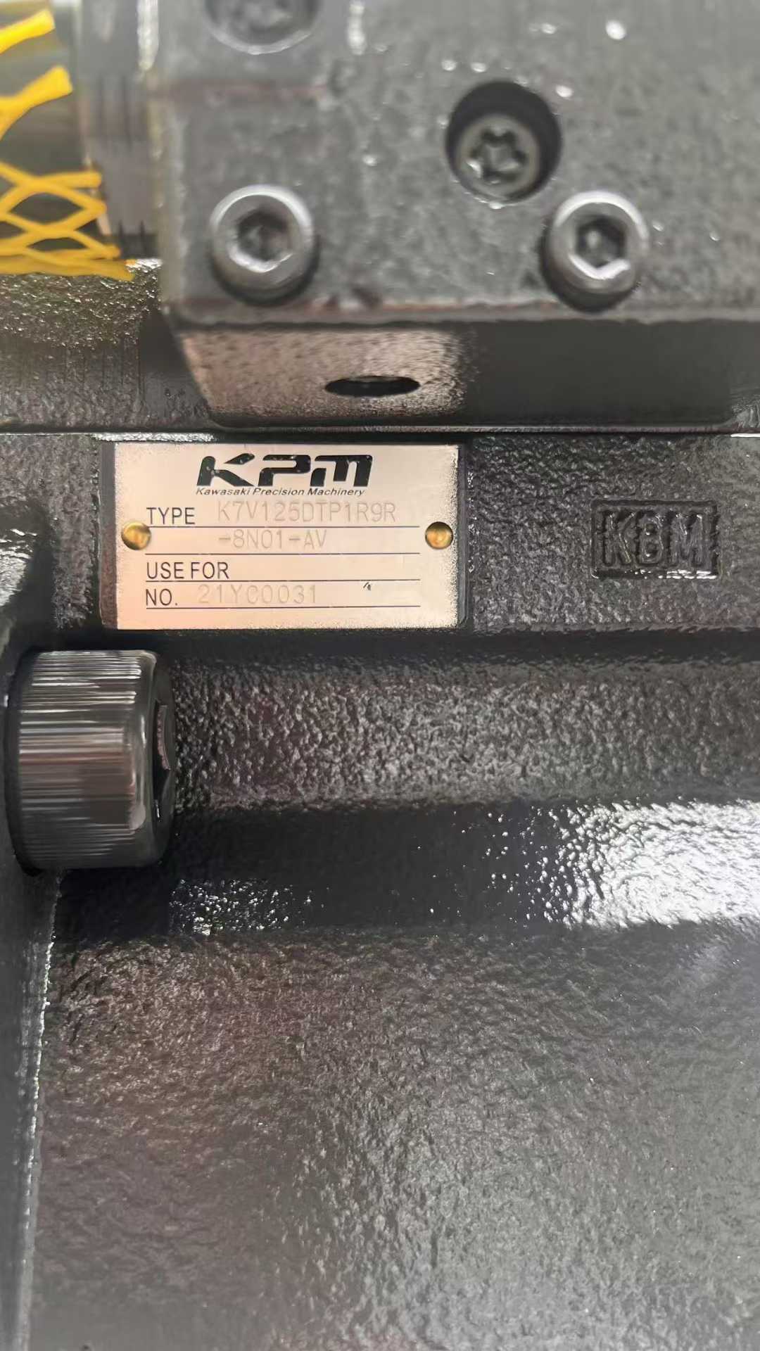 Kawasaki K7V125DTP8N Hydraulic Pump for XCMG XE215 Excavator | Suzhou OEM Parts